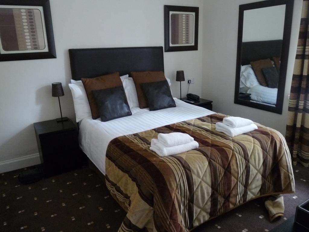 The Spinnaker Hotel Gourock Rum bild
