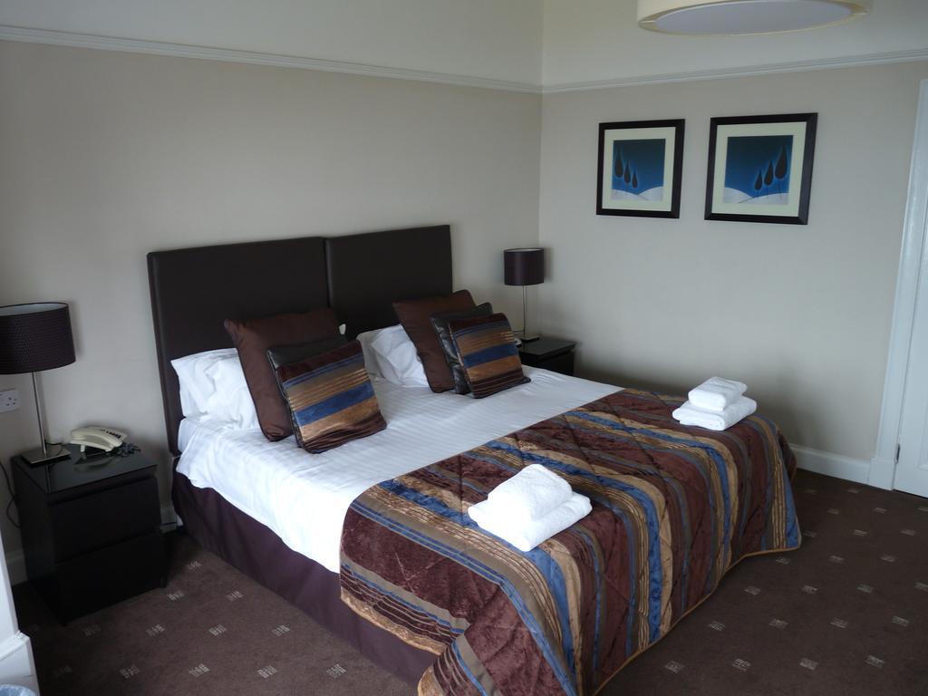 The Spinnaker Hotel Gourock Rum bild
